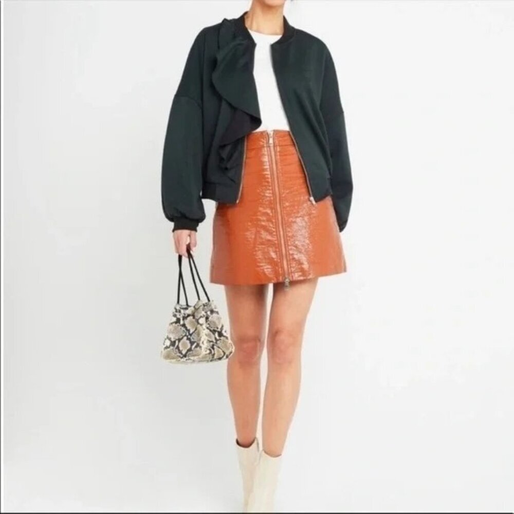 Few Moda Size L Green Ruffle Front Bomber Jacket Black Ribbed Trim Oversized Fit - Picture 4 of 5